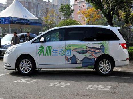 霍邱户外车贴喷绘如何保持效果?